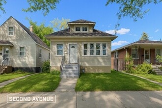 Building Photo - 12439 S Perry Ave