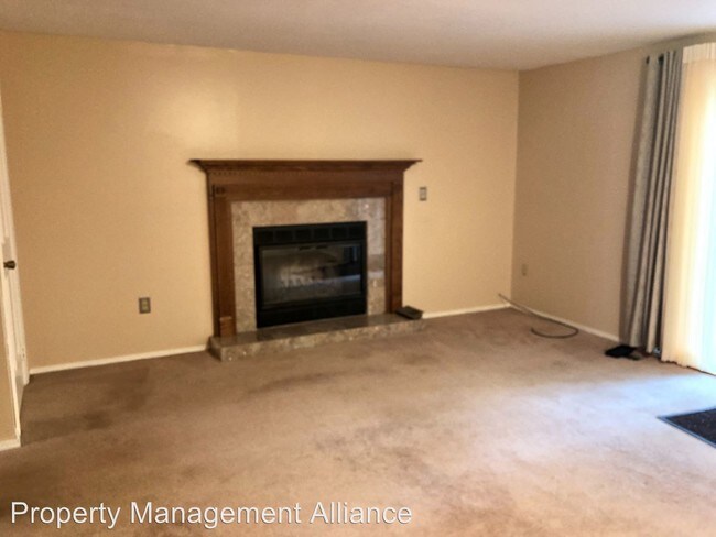 Building Photo - 2 br, 1.5 bath House - 117 Soft Wind Circle,