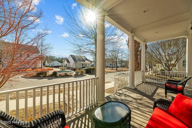 Building Photo - Resort-Style Living | Furnished Townhome with Veranda & Views | Tennis & Golf