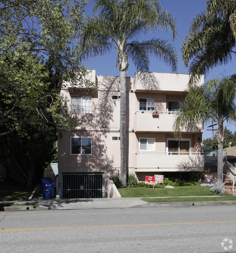 Building Photo - 4329 Dixie Canyon Ave