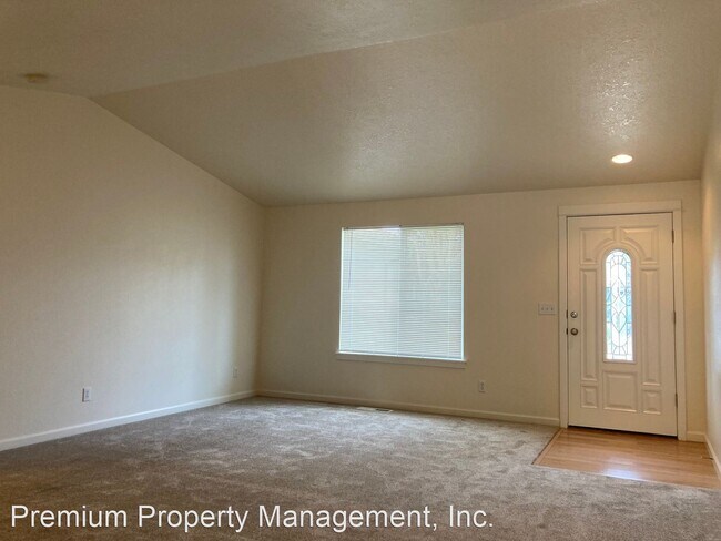 Foto del edificio - 3 br, 2 bath House - 636 Blair Court NE