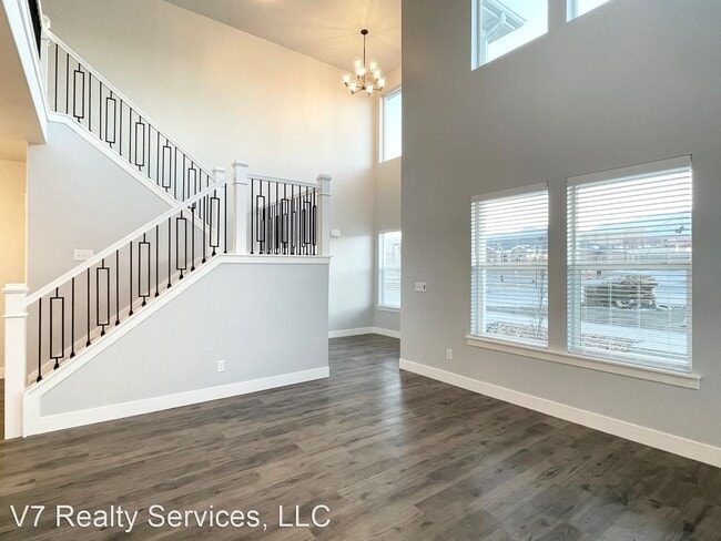 Building Photo - 13961 Middle Ridge Ln