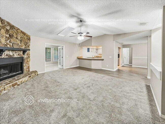 Foto del edificio - 2112 Jonathan Ln