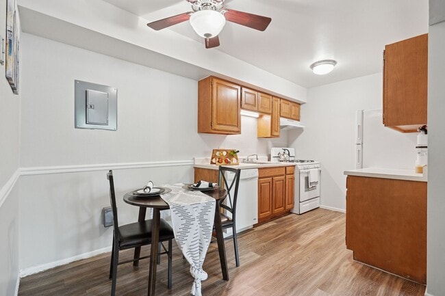Building Photo - Linden Park Apartments