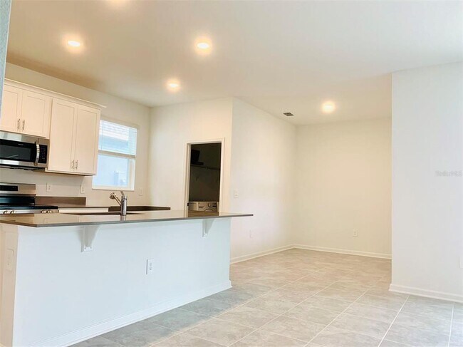 Foto del edificio - 6283 Blissful St