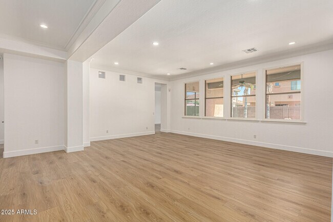 Building Photo - 3771 E Leo Pl