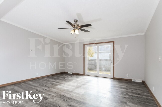 Foto del edificio - 597 Diamond Loop