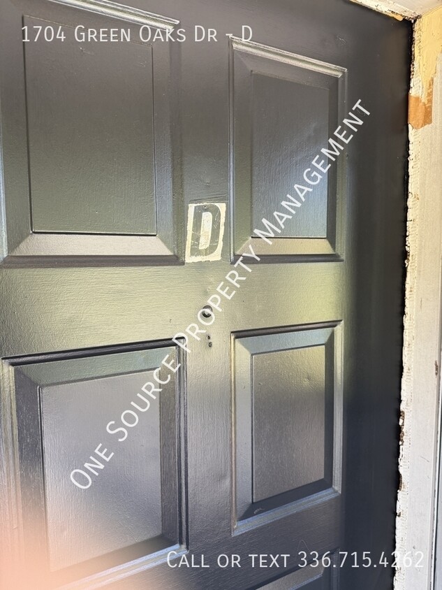 Foto principal - 1704 Green Oaks Dr SE
