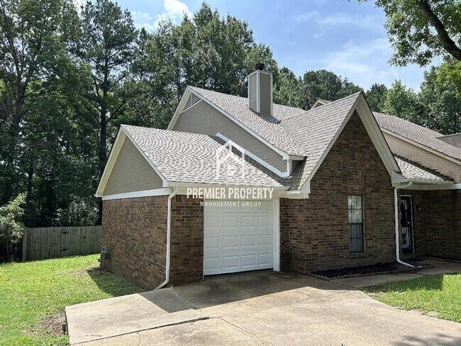 Foto del edificio - 6906 Maury Dr