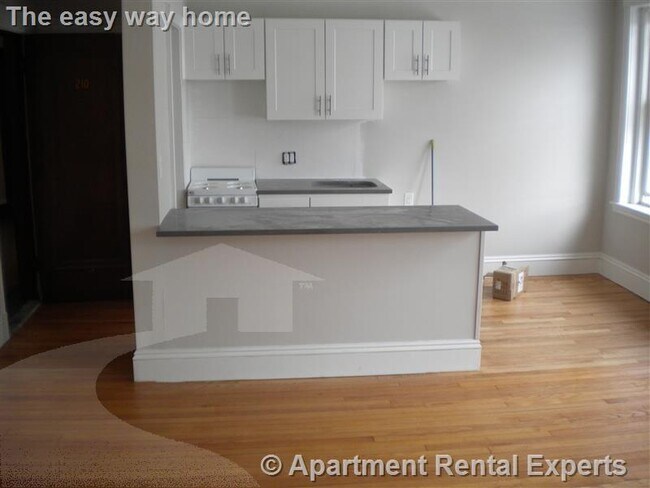 Foto del edificio - 170 Maple St