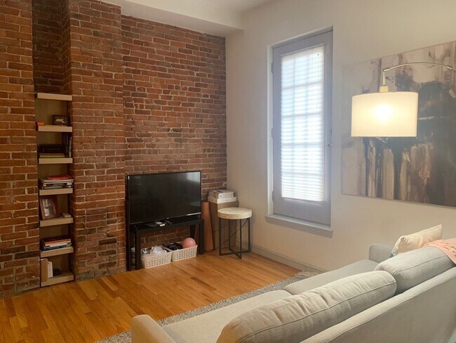 Foto del edificio - 145 Worcester St
