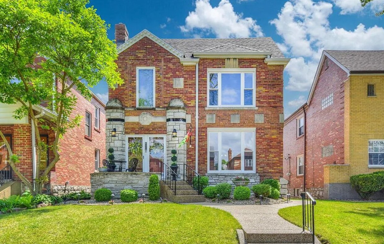 Foto principal - 6216 Loran Ave