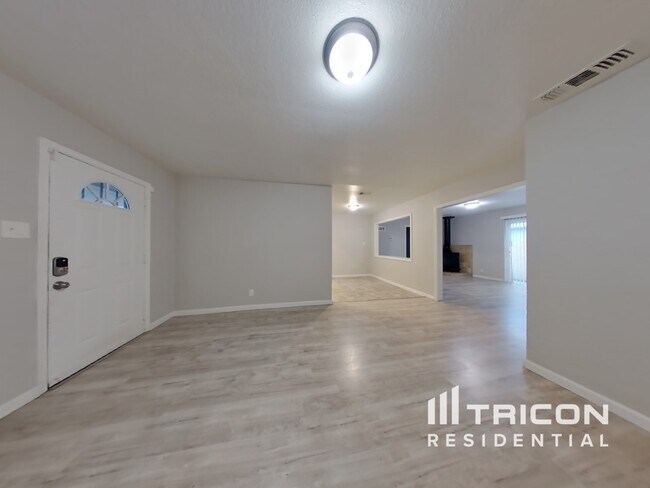 Building Photo - 2755 Capistrano Street Antioch CA