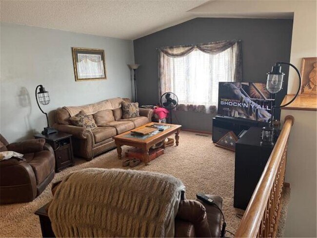 Foto del edificio - 300 21st Ave SW