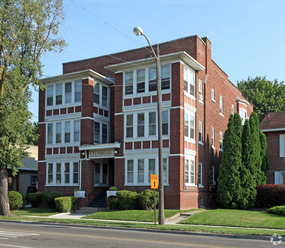 Primary Photo - 109 E Elm Ave