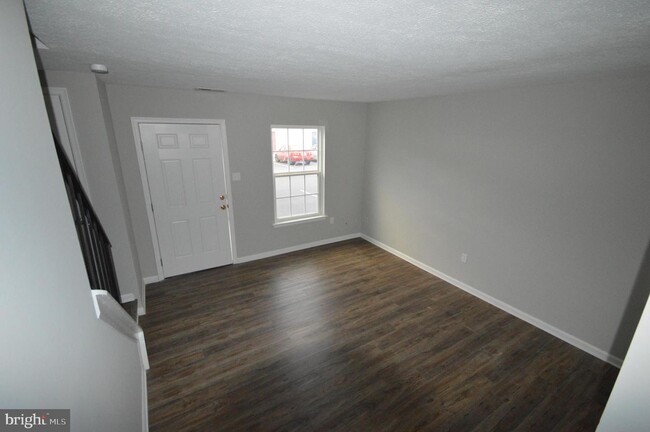 Building Photo - 680 Smithfield Ave