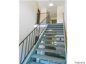 Building Photo - 7369 Manor Cir