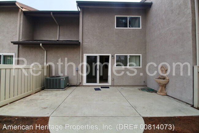Foto del edificio - 2 br, 1.5 bath House - 12235 Wilsey Way