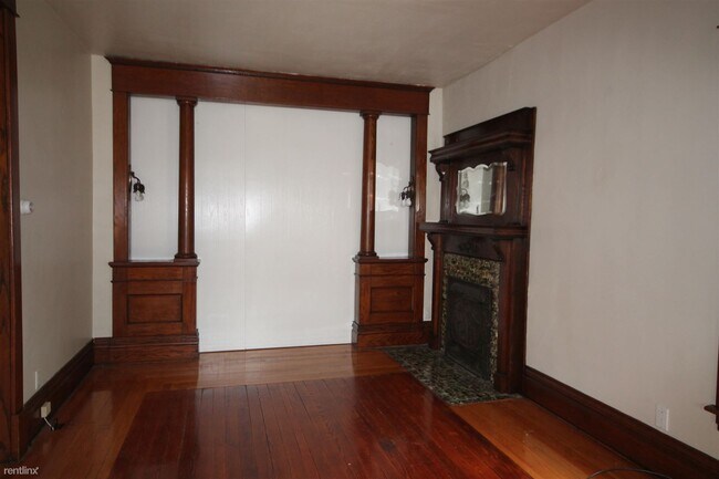 Building Photo - 3 br, 2 bath House - 619 Village St AVAILA...