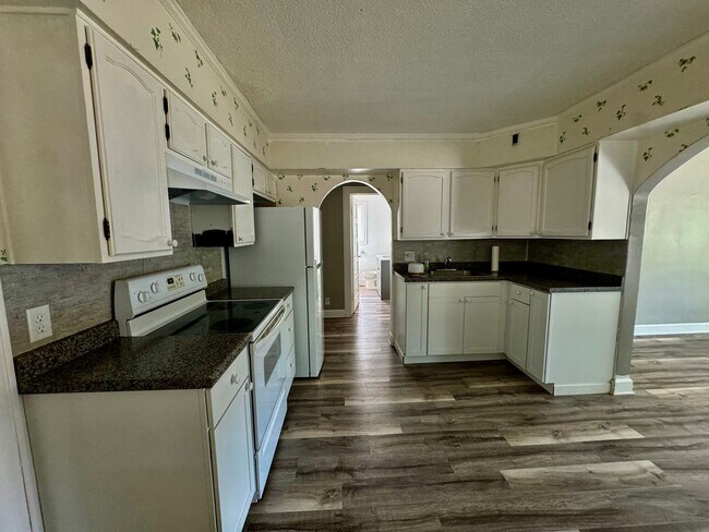 Foto del edificio - 2 Bedroom / 2 Bath Home