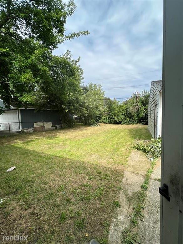 Building Photo - 3 br, 1 bath House - 1161 Desoto Ave