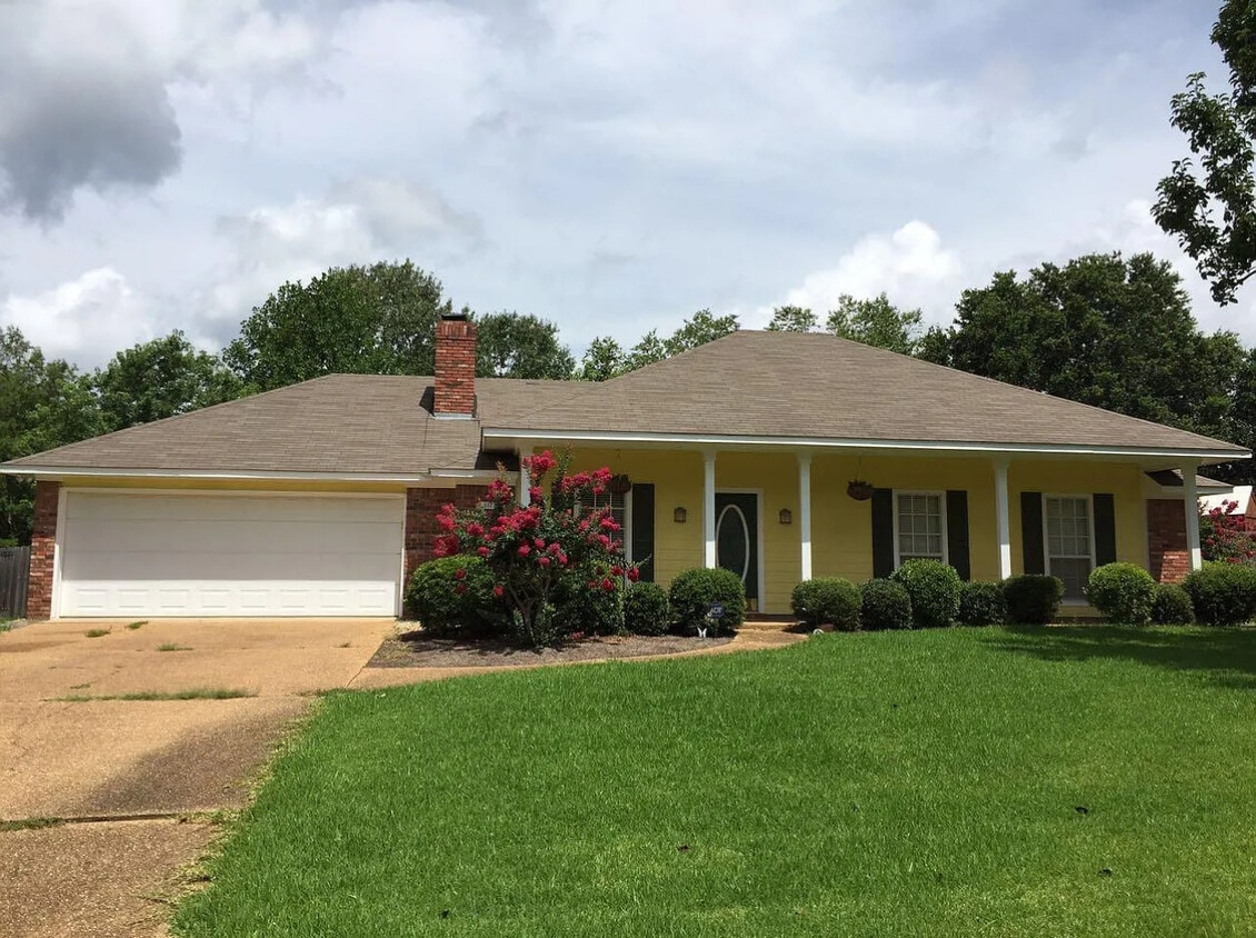 Primary Photo - 117 Glenwood Dr