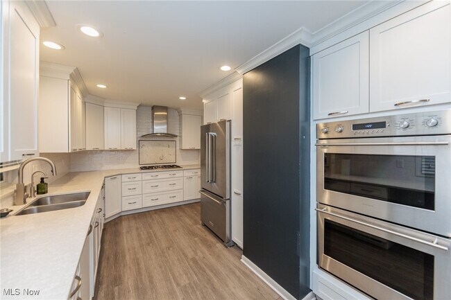 Foto del edificio - 2500 Deborah Dr