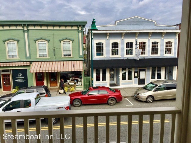 Foto del edificio - 31-33 W Main St