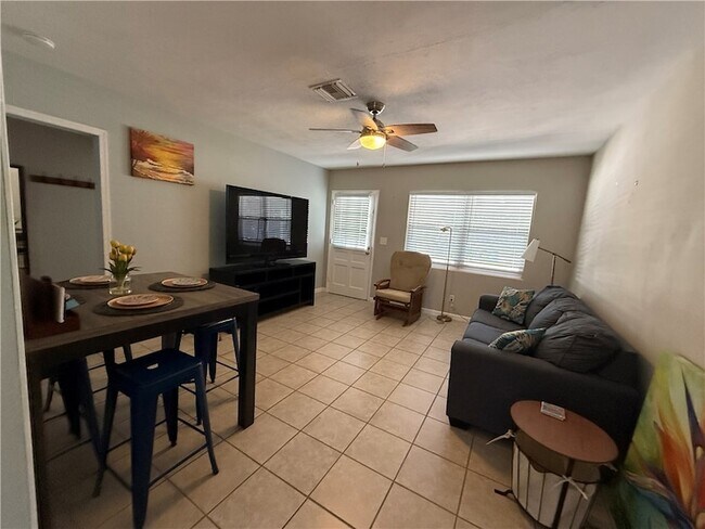 Foto del edificio - 2159 10th Ave