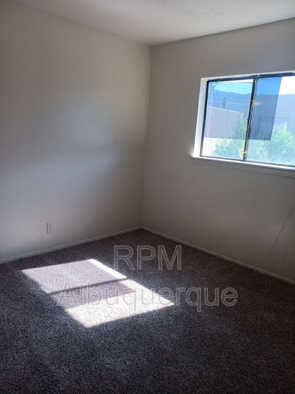 Foto del edificio - 304 Dunes Pl SE