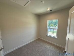 Building Photo - 1013 Arborway Ln