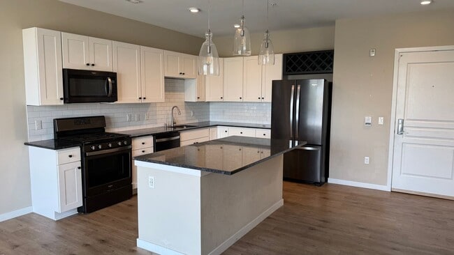 Interior Photo - City Center Apartments