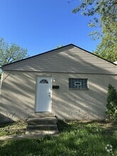 Building Photo - 1865 Agler Rd