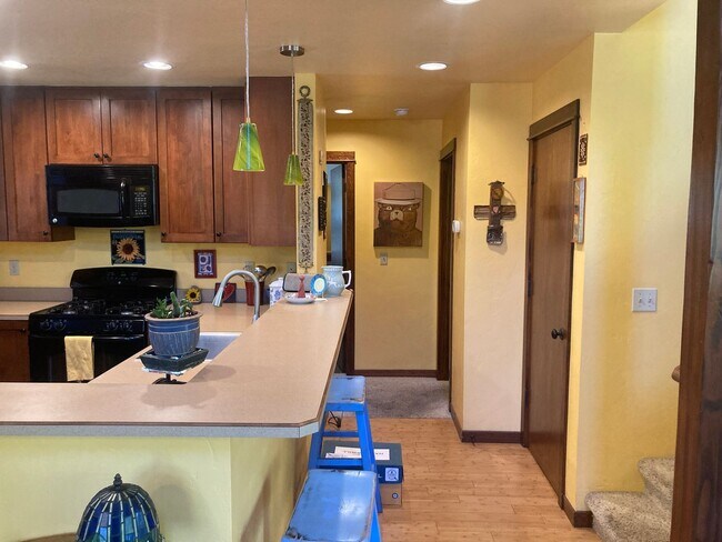 Foto del edificio - Charming 2-Bedroom, 2-Bath Cabin Retreat