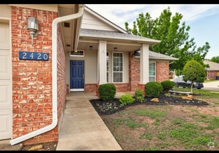 Building Photo - 2420 NW 162nd Terrace