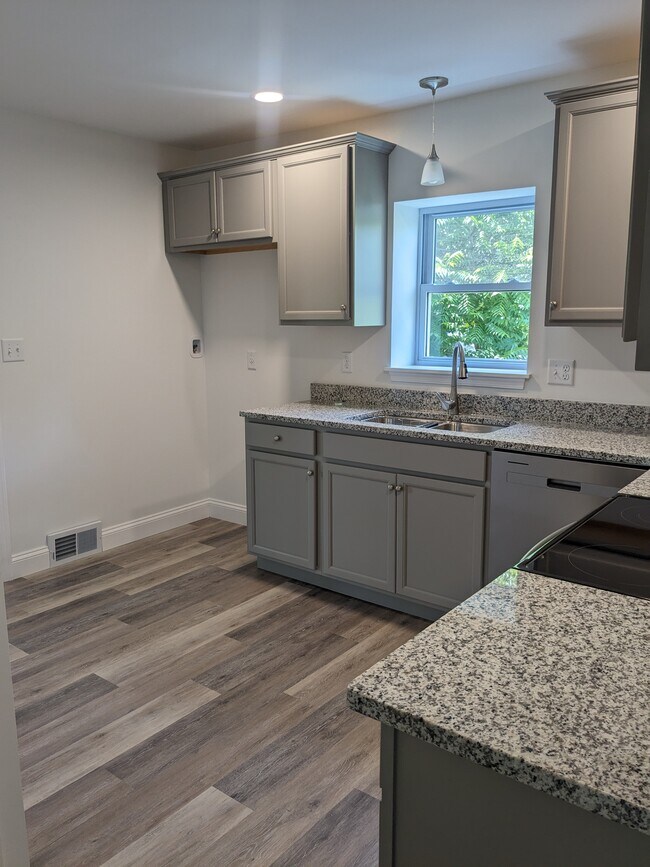 Foto del edificio - 329 York Rd