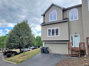 Building Photo - 1 Boulder Ct