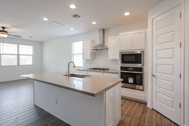 Building Photo - 17064 W Briles Rd