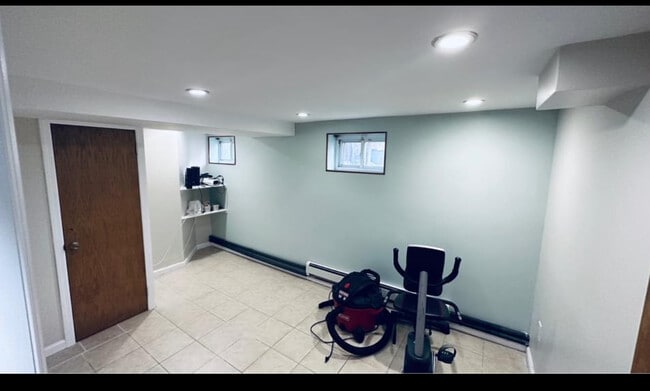 Building Photo - 8337 Charlecote Rdg