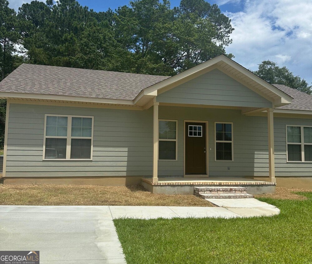 2047 Claxton Dairy Rd, Dublin, GA 31021 House Rental in Dublin, GA