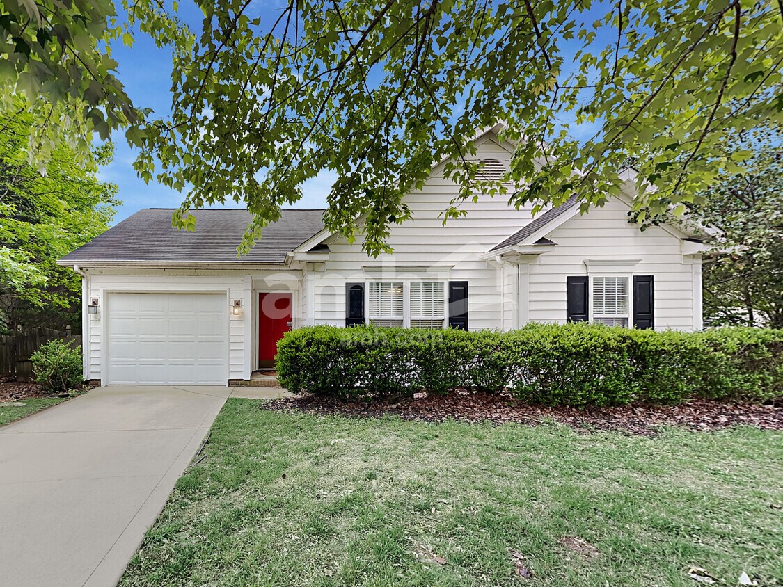 Foto principal - 12012 Evergreen Hollow Dr
