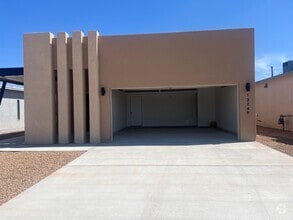 Building Photo - 12249 Bahjat Dr