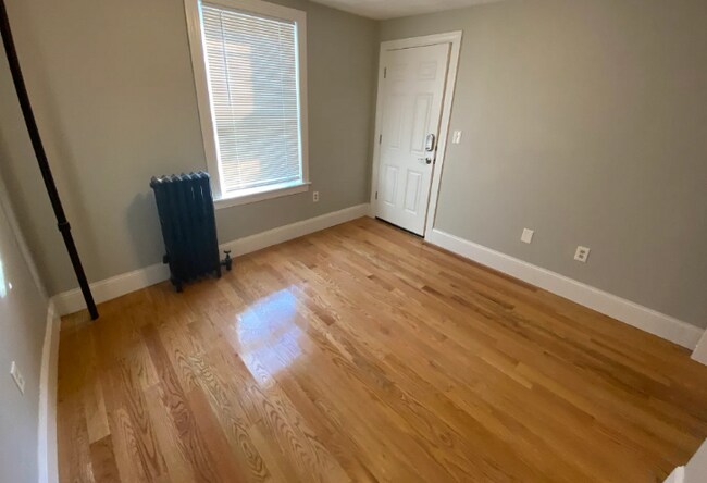 Foto del edificio - 2.0 bedroom in Somerville Massachusetts 02140