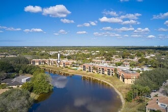 Building Photo - 5250 Woodland Lakes Dr