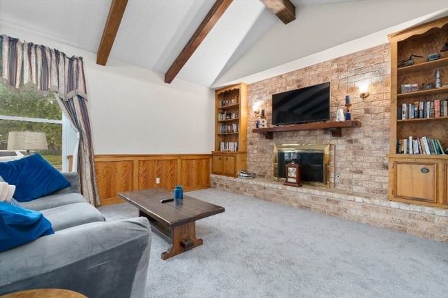Building Photo - 13737 River Canyon Dr