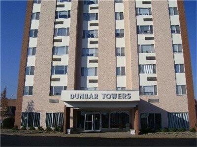 Foto del edificio - 1000 Myers Ave
