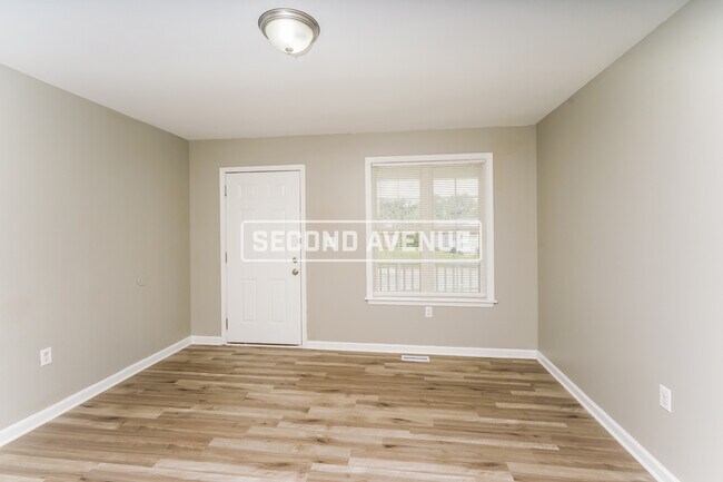 Building Photo - 2220 Wilson Ave