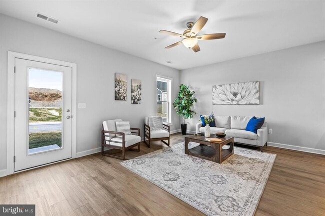 Building Photo - 137 Coastal Dr