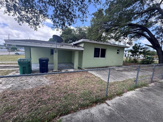 Building Photo - 8092 NW 14th Ct