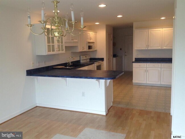 Foto del edificio - 2508 Fairway Dr